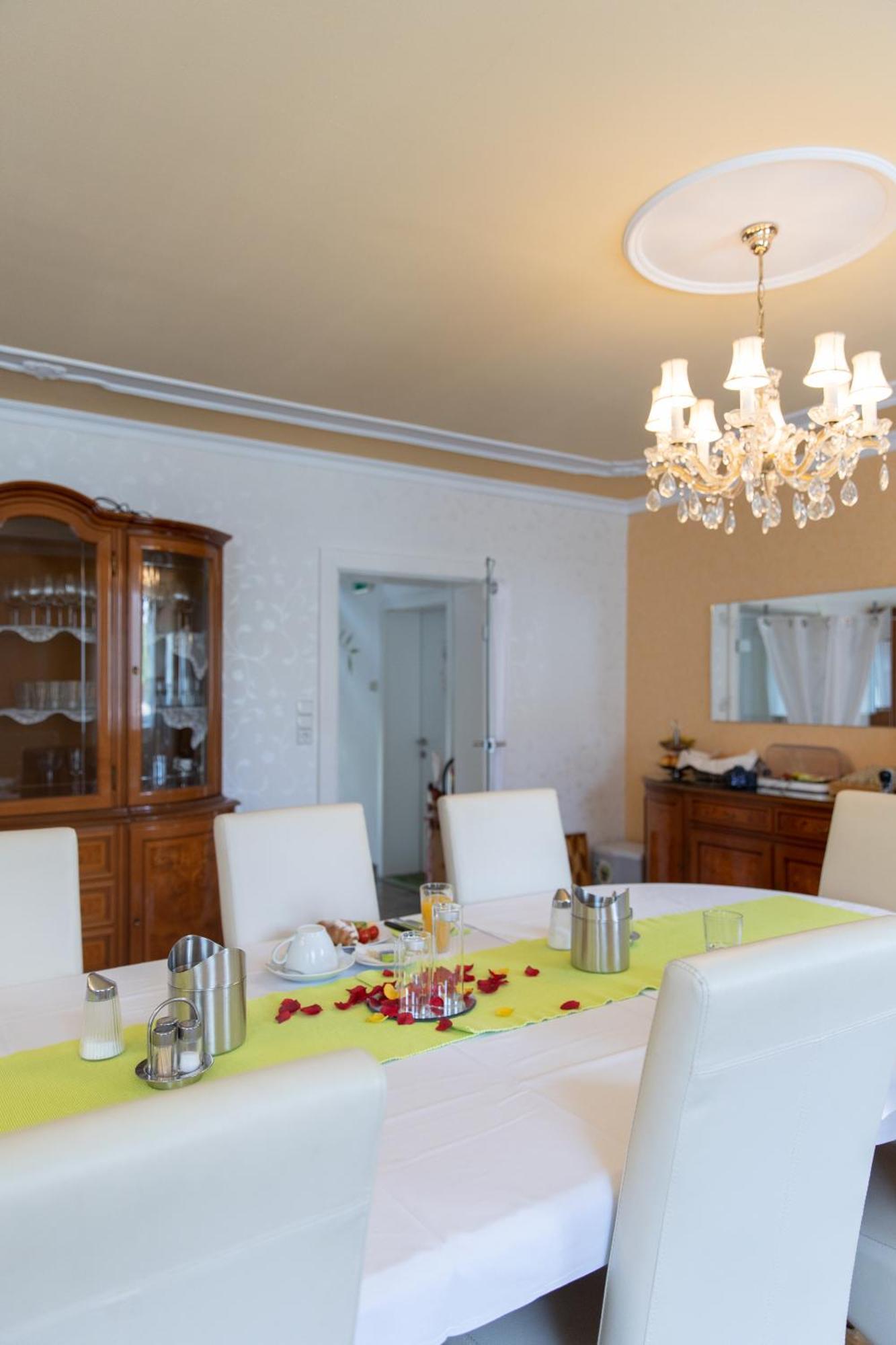 Wohlfuehlwelt Riegler Bed & Breakfast Allentsteig Екстериор снимка